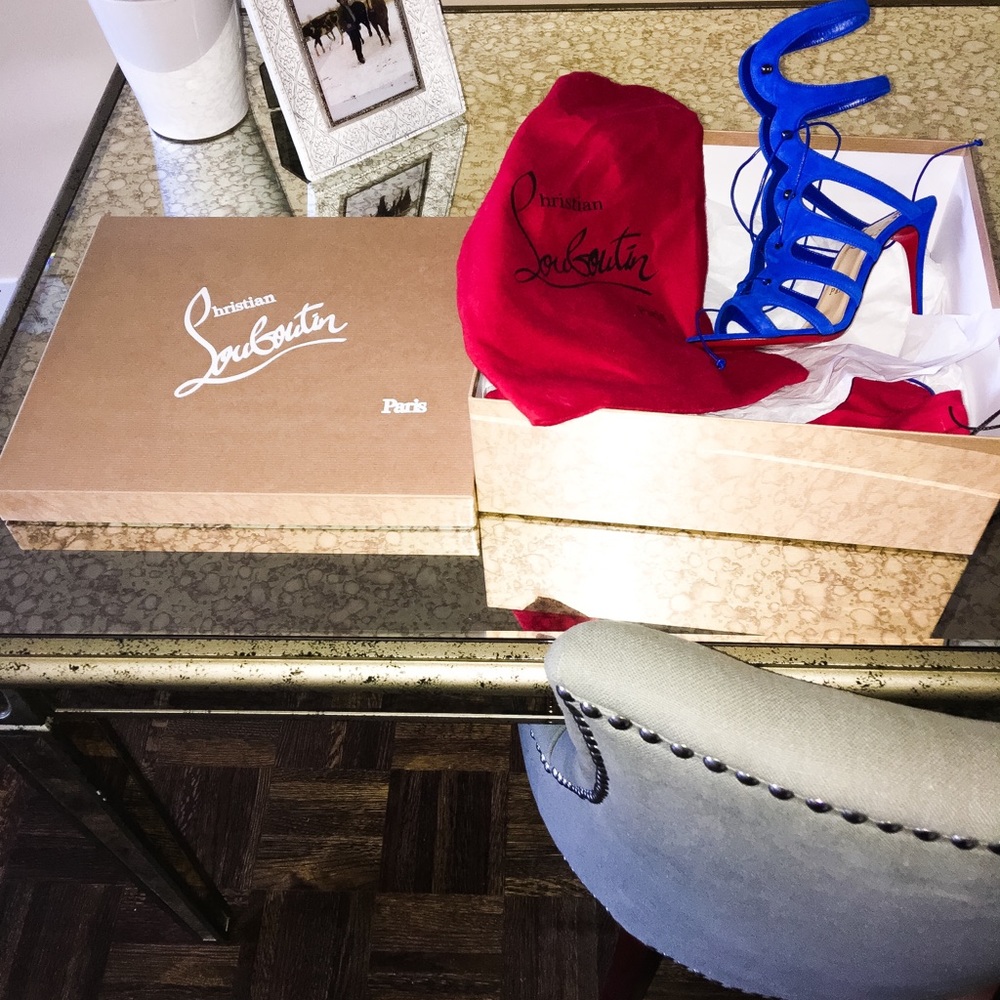 Christian Louboutin’s (Amazoulo size 6)